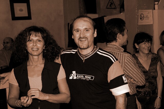min 2006 10 31 latino 201 sepia